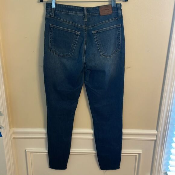 Lucky Brand Skinny Jeans - Picture 7 of 9
